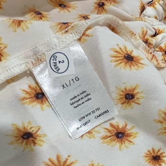 NWT WeWoreWhat Yellow Daisy Floral Long Sleeve Crop Top Elastic Hem Size XL - Picture 5 of 10